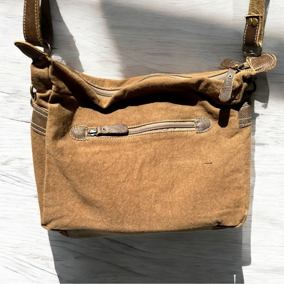🌻Myra Canvas & Leather Perfect Messenger Adventure Bag | Excellent Condition - Picture 7 of 13